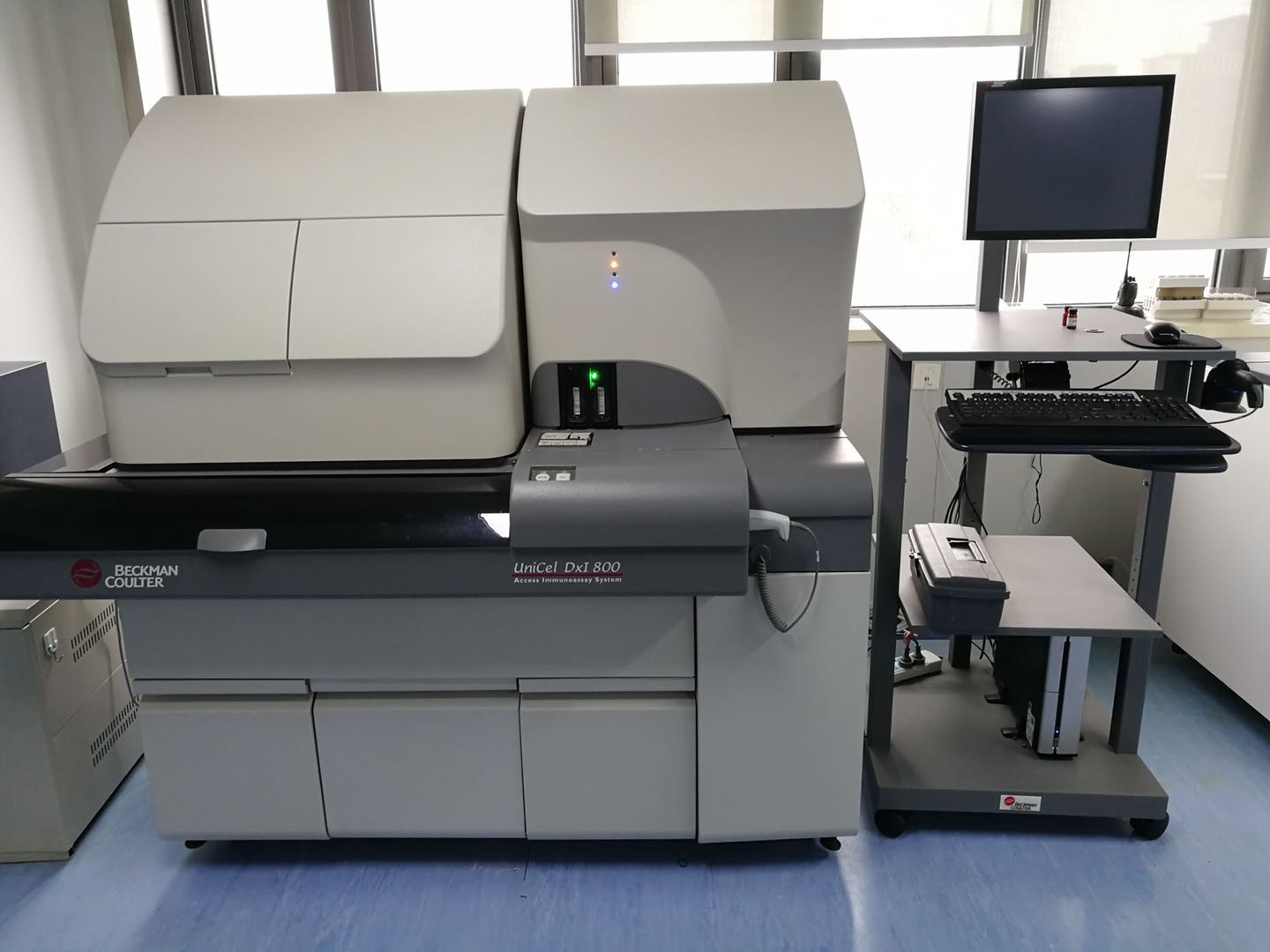 核医学科引进新设备-UniCel Dxl 800 Access